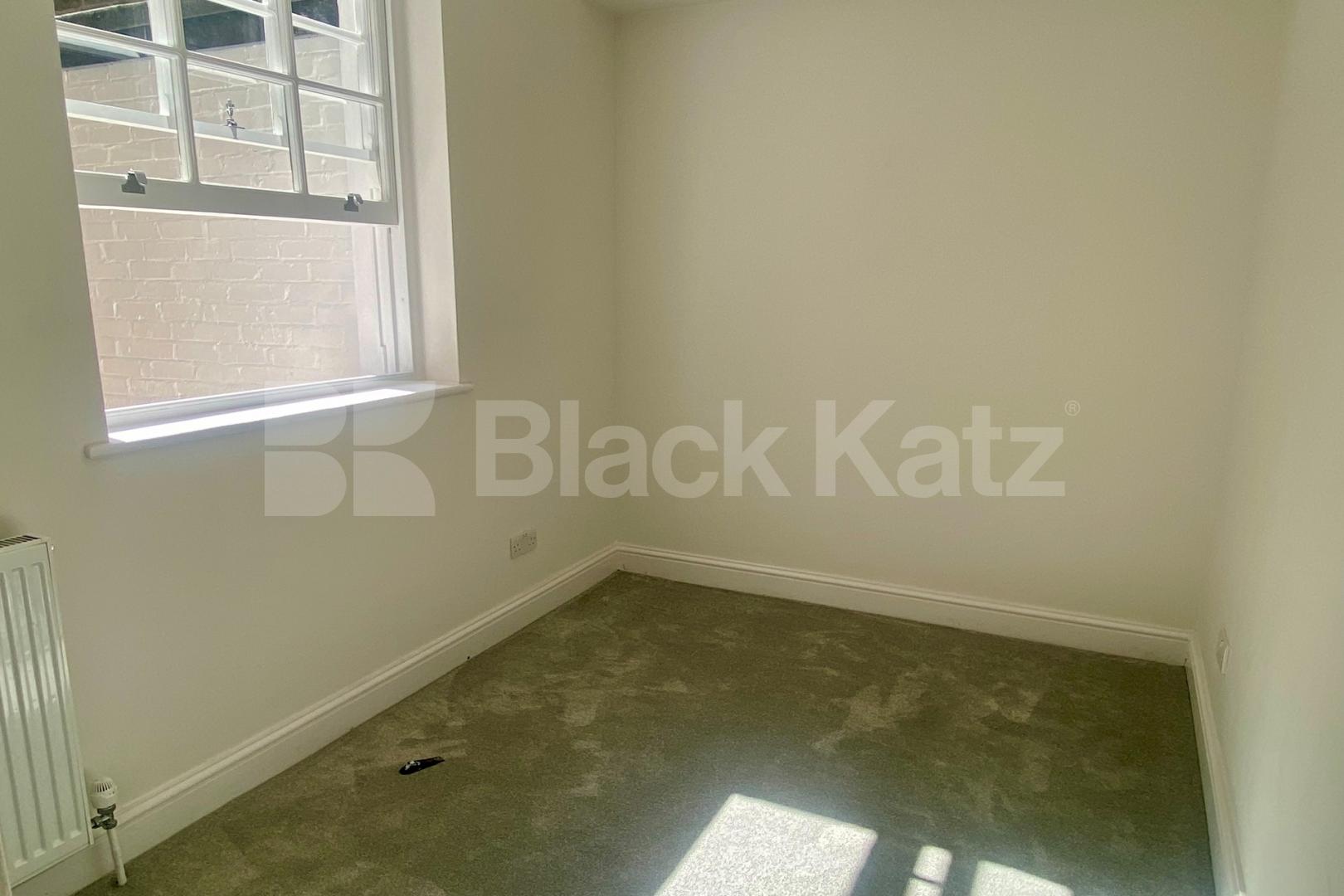 Stunning newly refurbished two bedroomed garden flat  Tachbrook Street, Pimlico / Victoria